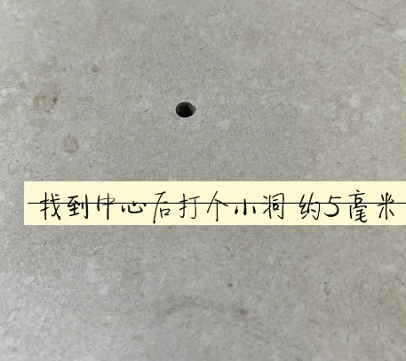 淮上瓷砖空鼓维修公司专业解答在瓷砖铺贴过程中，如果砂料搅拌不均匀，将会带来以下问题